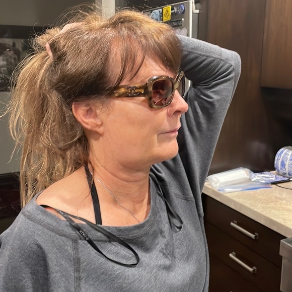 Gorgeous Chanel Sunglasses 🕶️ - Picture 9 of 12